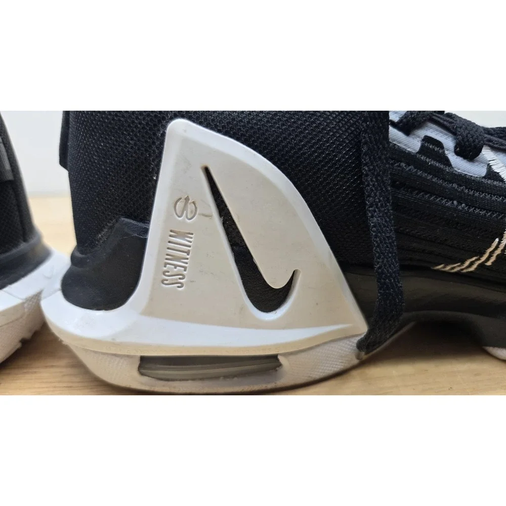 Nike LeBron James Witness VI 6 Black White Dark Obsidian DO9843-002 Men's 6.5